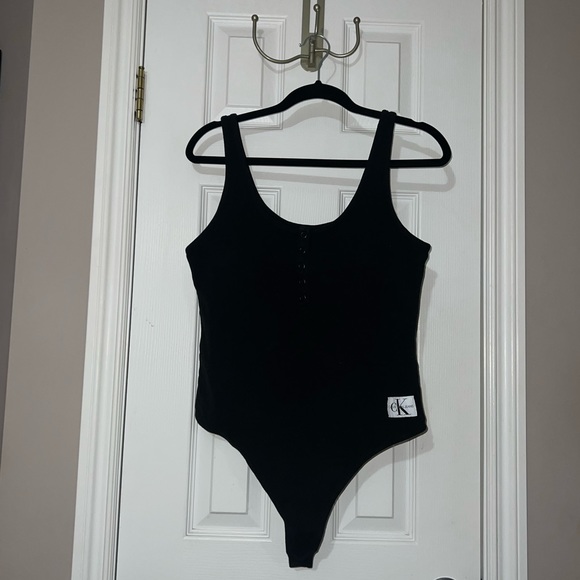 Calvin Klein Size Large Black Bodysuit - Picture 1 of 3